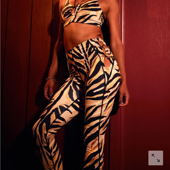 Savage by Fenty leggings - Picture 2 of 5